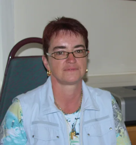 Karin Birgl im Büro